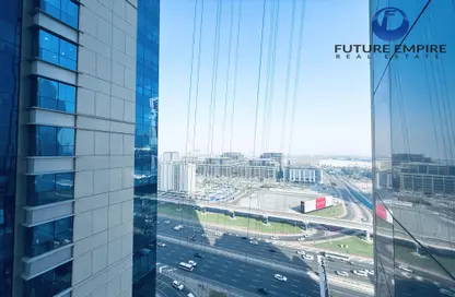 Apartment - 1 Bedroom - 2 Bathrooms for rent in Blue Tower - Sheikh Zayed Road - Dubai