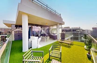 Apartment - 3 Bedrooms - 4 Bathrooms for sale in Golf Vista 2 - Golf Vista - Golf Town - DAMAC Hills - Dubai