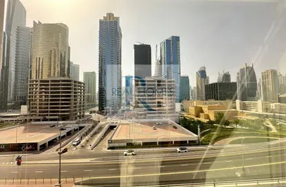 مكتب - استوديو - 1 حمام للايجار في البرج الفضي - الخليج التجاري - دبي
