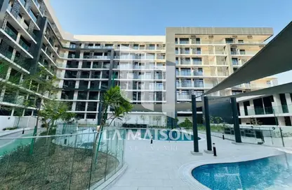 Apartment - Studio - 1 Bathroom for rent in The Gate - Masdar City - Abu Dhabi