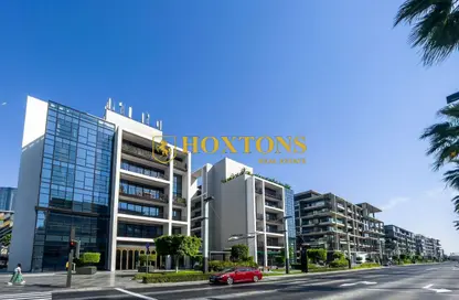 Apartment - 2 Bedrooms - 4 Bathrooms for sale in Building 4B - CityWalk Residential - City Walk - Dubai