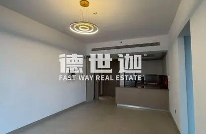 شقة - 2 غرف نوم - 2 حمامات للايجار في بلوبيل ريزيدنس - منطقة 11 - قرية الجميرا سركل - دبي