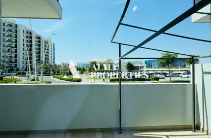 Apartment - 1 Bedroom - 1 Bathroom for sale in Waters Edge - Yas Island - Abu Dhabi