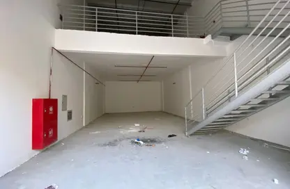 Warehouse - Studio - 1 Bathroom for rent in Umm Al Thuoob - Umm Al Quwain