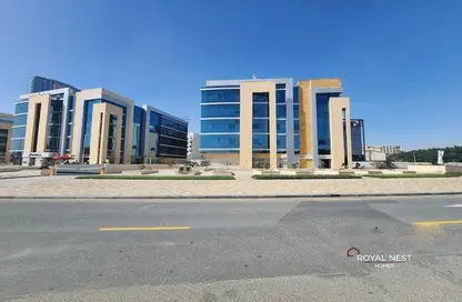 Office Space - Studio - 1 Bathroom for rent in Diamond Business Center - Arjan - Dubai