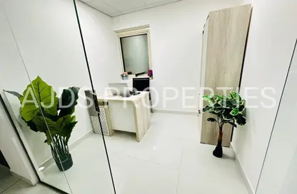Office Space - Studio - 1 Bathroom for rent in Silver Home Building - Hor Al Anz - Deira - Dubai