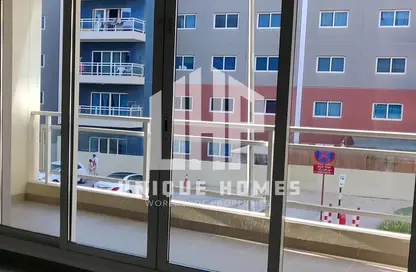 Apartment - 2 Bedrooms - 3 Bathrooms for sale in Al Reef Downtown - Al Reef - Abu Dhabi