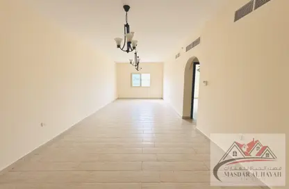 شقة - غرفة نوم - 2 حمامات للايجار في بناية مويليح 29 - مويلح - الشارقة