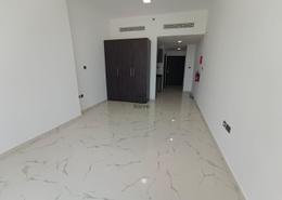 Empty Room image for: Studio - 1 bathroom for rent in Geepas Tower - Arjan - Dubai, Image 1