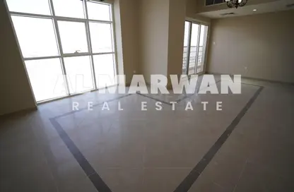 Empty Room image for: Apartment - 2 Bedrooms - 3 Bathrooms for rent in Tilal City C - Tilal City - Sharjah, Image 1
