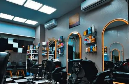 محل - استوديو - 1 حمام للايجار في سوق الكبير 1 - السوق الكبير - بر دبي - دبي