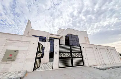 فيلا - 6 غرف نوم للايجار في مدينة الرياض - أبوظبي