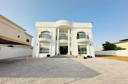 Villa - 4 Bedrooms - 6 Bathrooms for rent in Al Warqa'a 4 - Al Warqa'a - Dubai