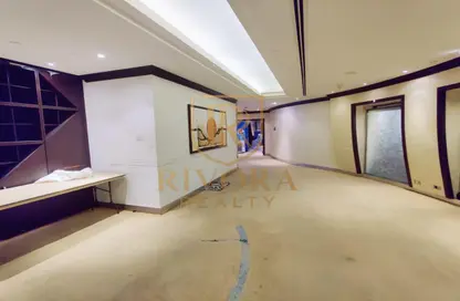 Office Space - Studio - 1 Bathroom for rent in Fairmont Hotel - Sheikh Zayed Road - Dubai