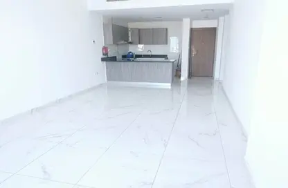 Apartment - 2 Bedrooms - 4 Bathrooms for rent in 5th Avenue - Al Furjan - Dubai