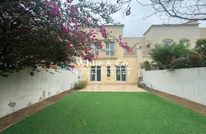 فيلا - 2 غرف نوم - 3 حمامات للايجار في الينابيع 15 - الينابيع - دبي