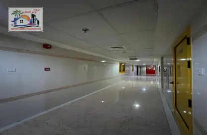 شقة - 2 غرف نوم - 2 حمامات للايجار في برج منازل 2 - شارع التعاون - التعاون - الشارقة