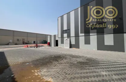 Warehouse - Studio - 2 Bathrooms for rent in Umm Al Thuoob - Umm Al Quwain