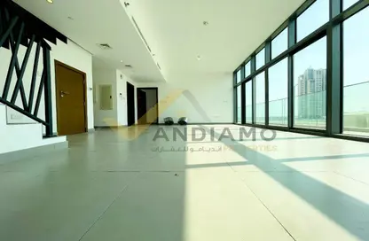 Empty Room image for: Apartment - 3 Bedrooms - 5 Bathrooms for rent in C10 Tower - Najmat Abu Dhabi - Al Reem Island - Abu Dhabi, Image 1