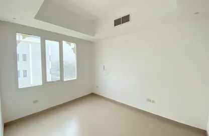 Empty Room image for: Apartment - 2 Bedrooms - 2 Bathrooms for rent in Aud Al Touba 1 - Central District - Al Ain, Image 1