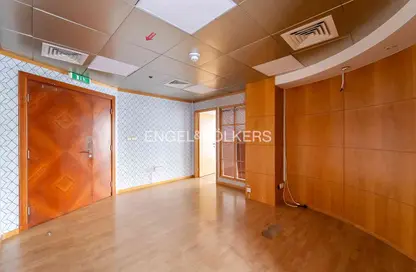 Office Space - Studio - 1 Bathroom for rent in Fairmont Hotel - Sheikh Zayed Road - Dubai