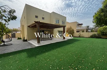 Villa - 4 Bedrooms - 5 Bathrooms for rent in Meadows 9 - Meadows - Dubai