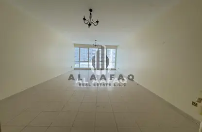 شقة - 3 غرف نوم - 4 حمامات للايجار في شارع التعاون - التعاون - الشارقة
