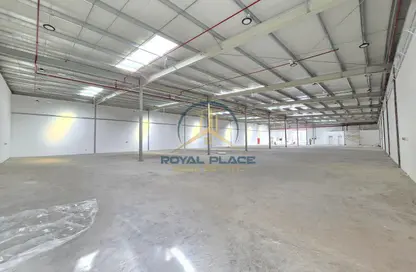 Warehouse - Studio - 2 Bathrooms for rent in Dubai Commercity - Umm Ramool - Dubai