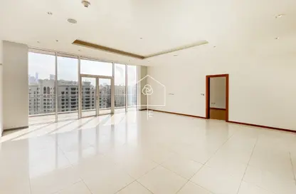 Whole Building - 2 Bedrooms - 3 Bathrooms for rent in Sapphire - Tiara Residences - Palm Jumeirah - Dubai