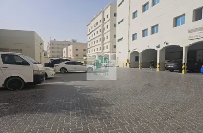 سكن عمال - استوديو - 3 حمامات للبيع في مجمع دبي للإستثمار - دبي
