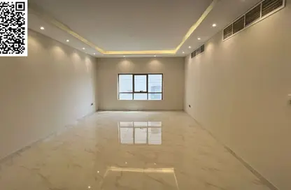 شقة - 2 غرف نوم - 2 حمامات للايجار في مساكن كورنيش عجمان - طريق كورنيش عجمان - عجمان