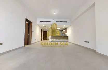 Apartment - 1 Bedroom - 2 Bathrooms for rent in Marks and Spencer Building - Airport Road - Abu Dhabi