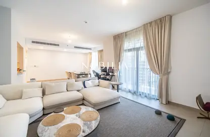 Apartment - 2 Bedrooms - 2 Bathrooms for sale in Asayel 2 - Madinat Jumeirah Living - Umm Suqeim - Dubai