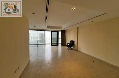 Apartment - 3 Bedrooms - 5 Bathrooms for rent in New Al Taawun Road - Al Taawun - Sharjah