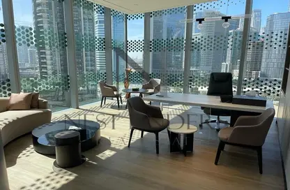 صورة لـ غرفة المعيشة / غرفة الطعام مكتب - استوديو للايجار في برج أوبوس - الخليج التجاري - دبي ، صورة رقم 1