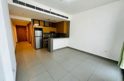Apartment - Studio - 1 Bathroom for rent in Al Mamsha - Muwaileh - Sharjah