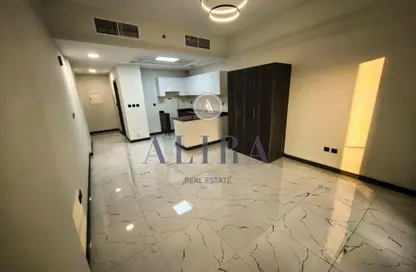 Apartment - Studio - 1 Bathroom for rent in Rukan Tower A - Rukan Tower - Dubai Land - Dubai