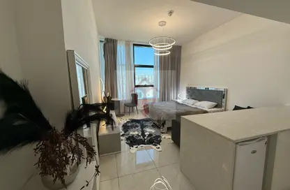Apartment - Studio - 1 Bathroom for rent in The Square Tower - Jumeirah Village Circle - Dubai