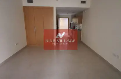 شقة - 1 حمام للايجار في May ريزيدنس 3 - ماي رزدنس - الضاحية 10 - قرية الجميرا سركل - دبي