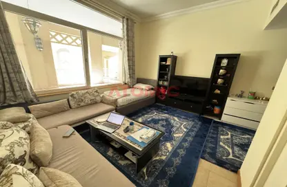 Apartment - 1 Bedroom - 1 Bathroom for rent in Al Anbara - Shoreline Apartments - Palm Jumeirah - Dubai