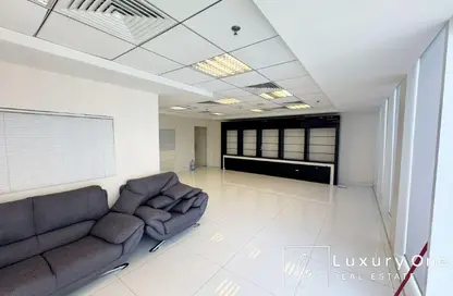 Office Space - Studio for rent in Crystal Tower - Business Bay - Dubai