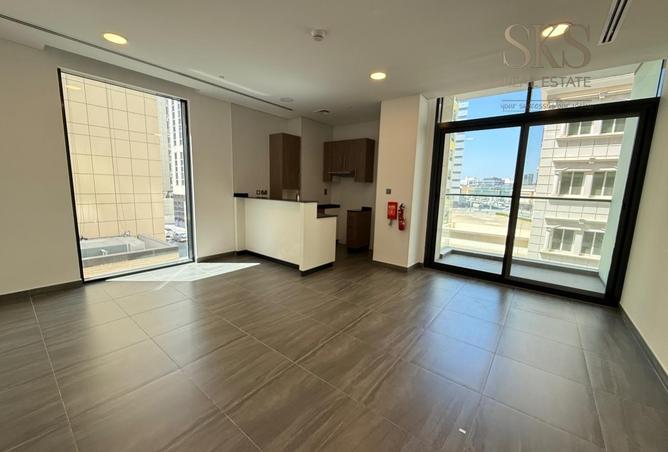 Spanish style Chiller Free 1BHK APT Close To Metro