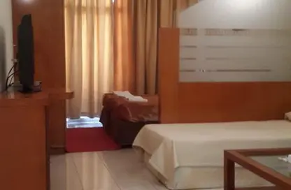 Apartment - Studio - 1 Bathroom for rent in Bur Dubai - Dubai