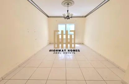 Apartment - 2 Bedrooms - 2 Bathrooms for rent in Fire Station Road - Muwaileh - Sharjah