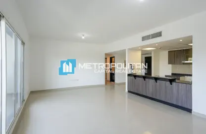 Empty Room image for: Apartment - 3 Bedrooms - 4 Bathrooms for sale in Tower 36 - Al Reef Downtown - Al Reef - Abu Dhabi, Image 1