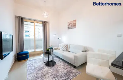 Living Room image for: Apartment - 1 Bedroom - 2 Bathrooms for sale in Dream Tower 1 - Dream Towers - Dubai Marina - Dubai, Image 1