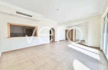 Apartment - 2 Bedrooms - 3 Bathrooms for rent in Al Shahla - Shoreline Apartments - Palm Jumeirah - Dubai