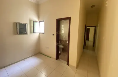 Apartment - 1 Bedroom - 2 Bathrooms for rent in Al Zaafaran - Al Khabisi - Al Ain