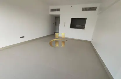 Apartment - 1 Bedroom - 2 Bathrooms for rent in Jeewar - Jumeirah Village Circle - Dubai
