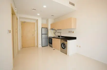 صورة لـ مطبخ شقة - غرفة نوم - 1 حمام للايجار في نافيتاز للاقامة و الشقق القندقية - داماك هيلز 2 - دبي ، صورة رقم 1